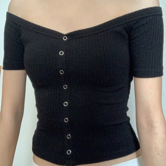 Forever 21 Black Over the Shoulder Top - Picture 4 of 4